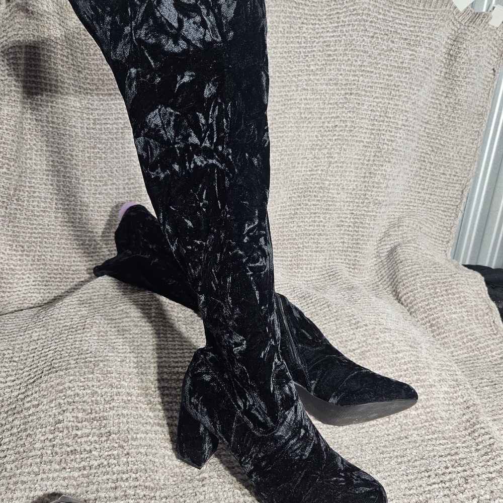 Chic Black Velvet Over the Knee Boots